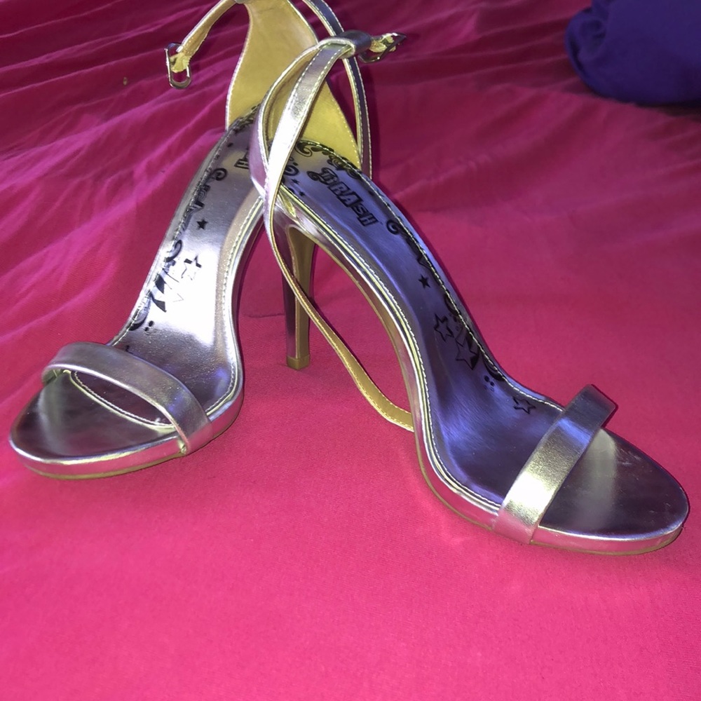 Brash-Silver heels-Size 7 1/2W